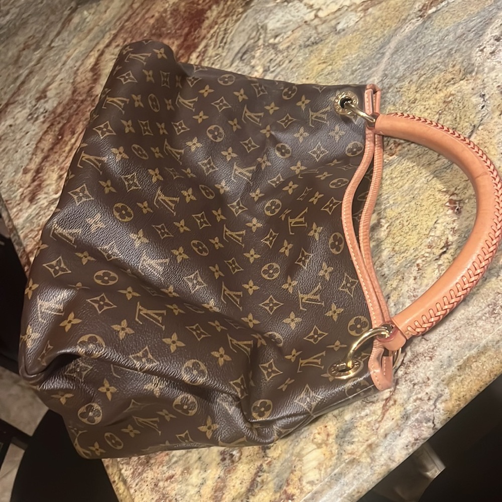 Authentic 🌺LOUIS VUITTON Artsy MM Monogram LV Hobo Shoulder bag - Picture 2 of 9